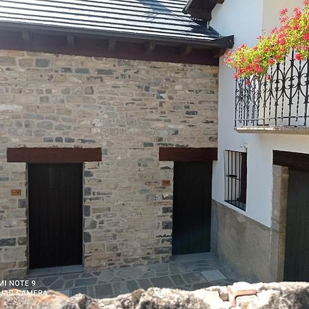 Apartamentos Camino De La Val Борау Экстерьер фото