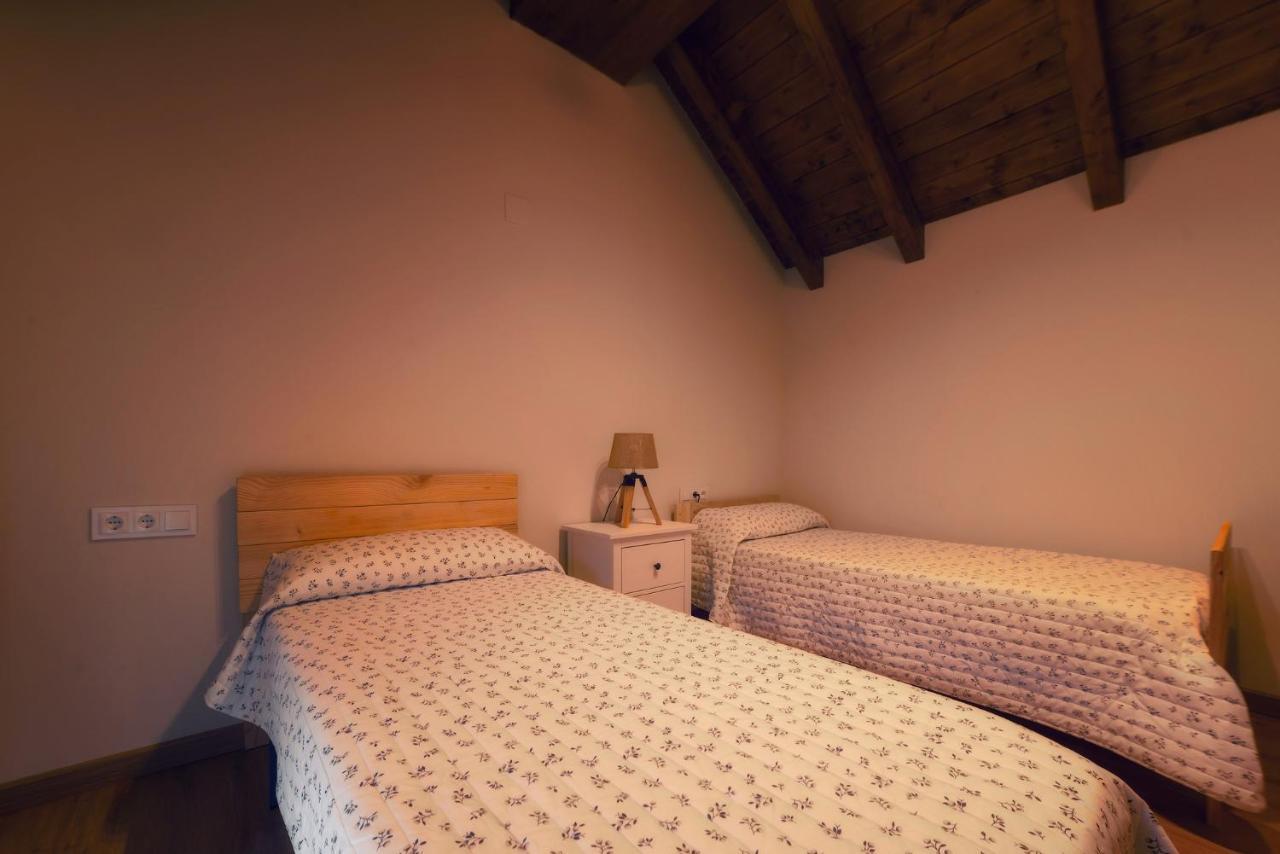 Apartamentos Camino De La Val Борау Экстерьер фото